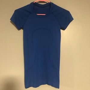 LuLuLemon Size 0 Royal Blue Shirt